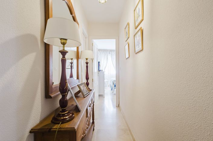 Image No.23-4 Bed Flat for sale