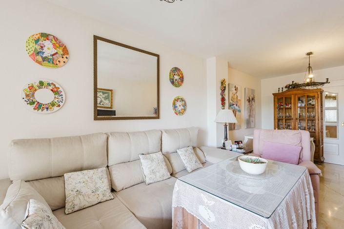 Image No.8-4 Bed Flat for sale