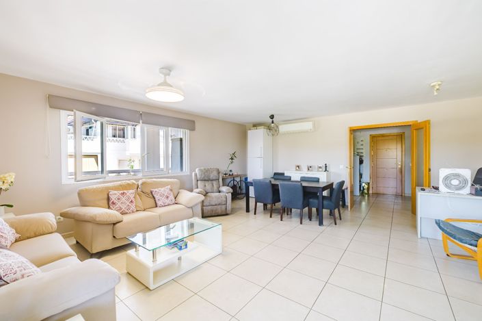 Image No.4-4 Bed Penthouse for sale