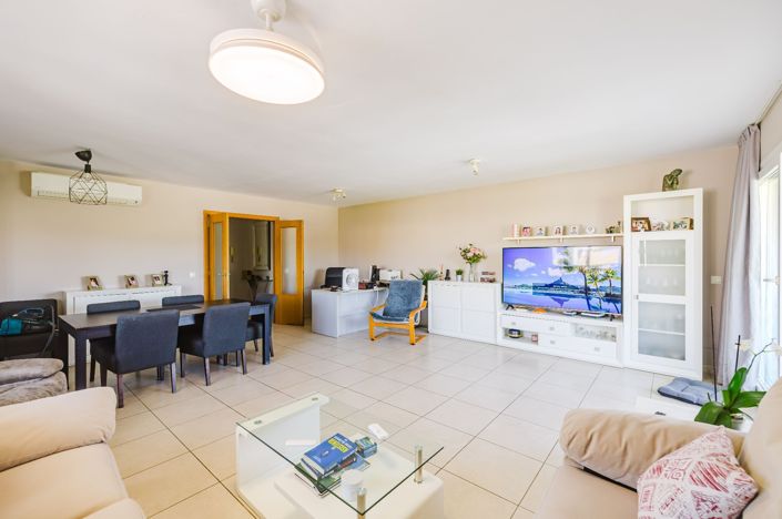 Image No.8-4 Bed Penthouse for sale