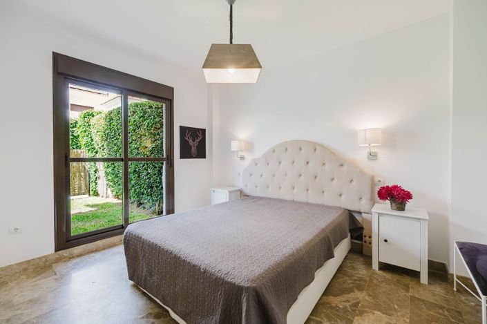Image No.20-3 Bed Flat for sale
