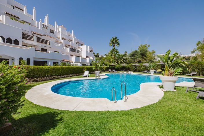 Image No.40-3 Bed Flat for sale