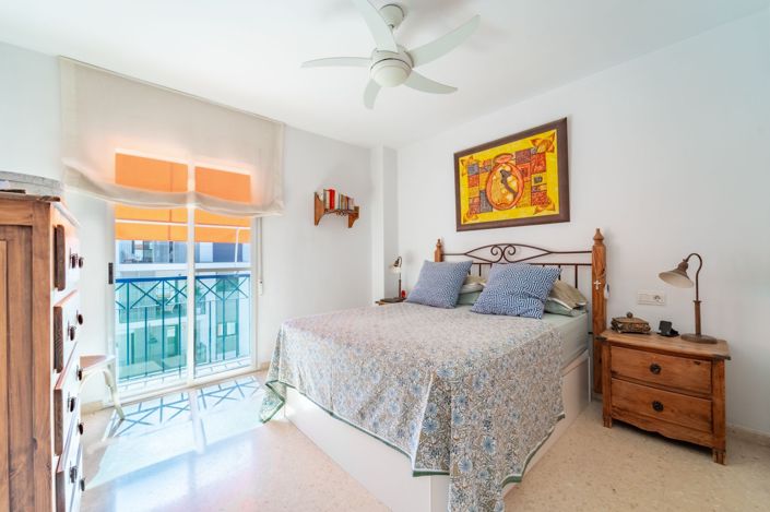 Image No.14-3 Bed Flat for sale