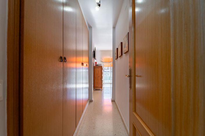 Image No.17-3 Bed Flat for sale