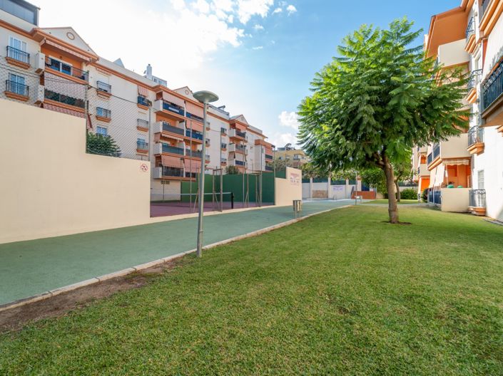 Image No.31-3 Bed Flat for sale