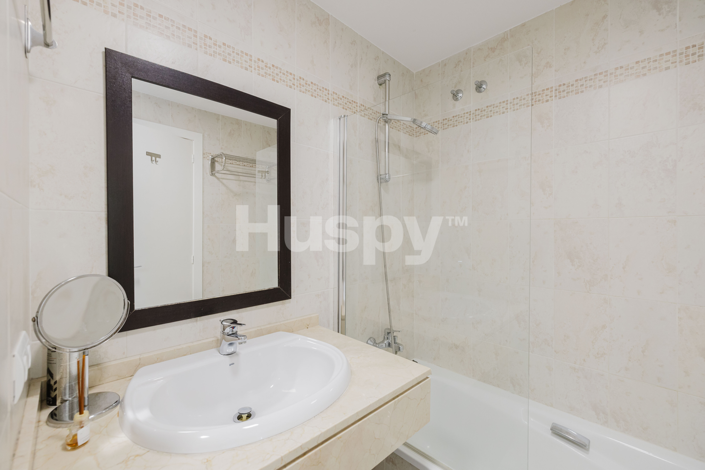 Image No.20-3 Bed Flat for sale