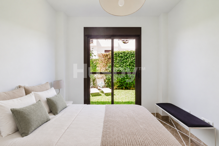 Image No.23-3 Bed Flat for sale