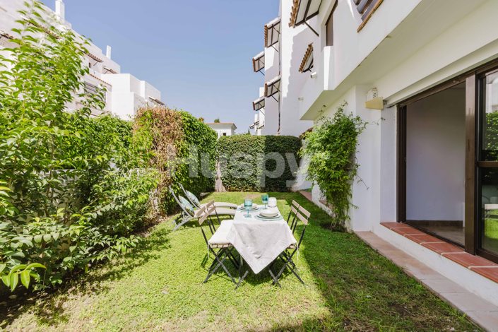 Image No.32-3 Bed Flat for sale