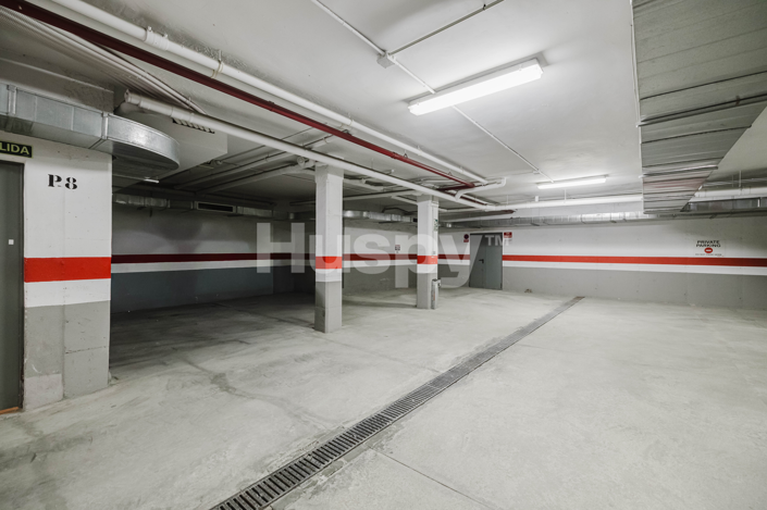 Image No.41-3 Bed Flat for sale