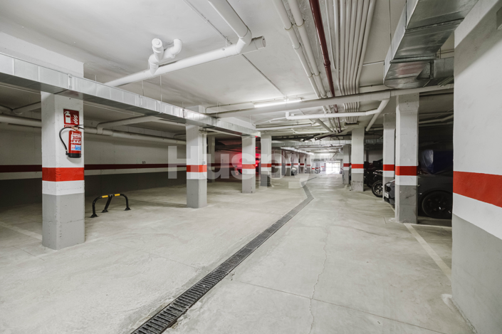 Image No.42-3 Bed Flat for sale