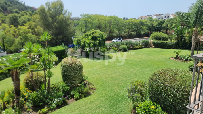 Image No.17-3 Bed Flat for sale