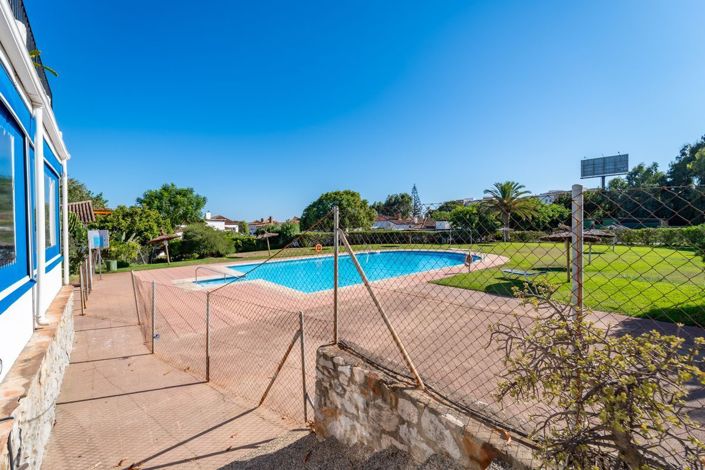 Image No.38-3 Bed Property for sale