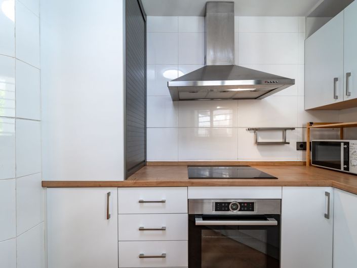 Image No.13-3 Bed Flat for sale