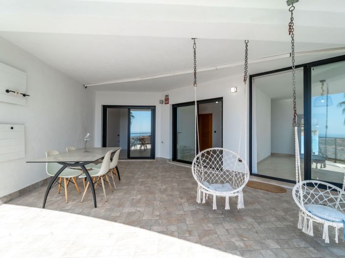 Image No.18-3 Bed Flat for sale