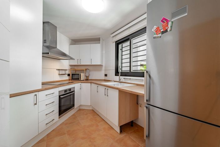 Image No.5-3 Bed Flat for sale