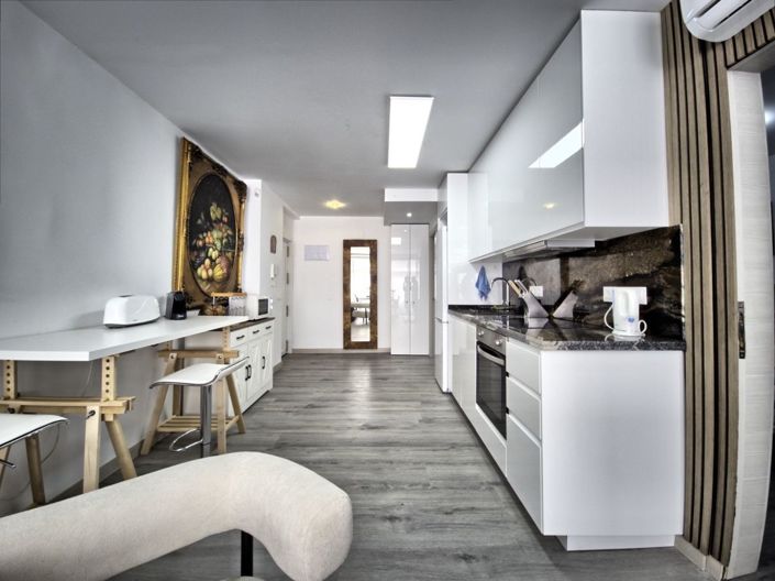 Image No.8-2 Bed Apartment for sale