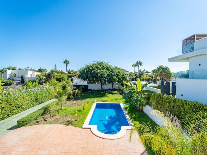 Image No.3-4 Bed Property for sale