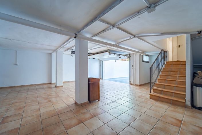 Image No.40-4 Bed Property for sale
