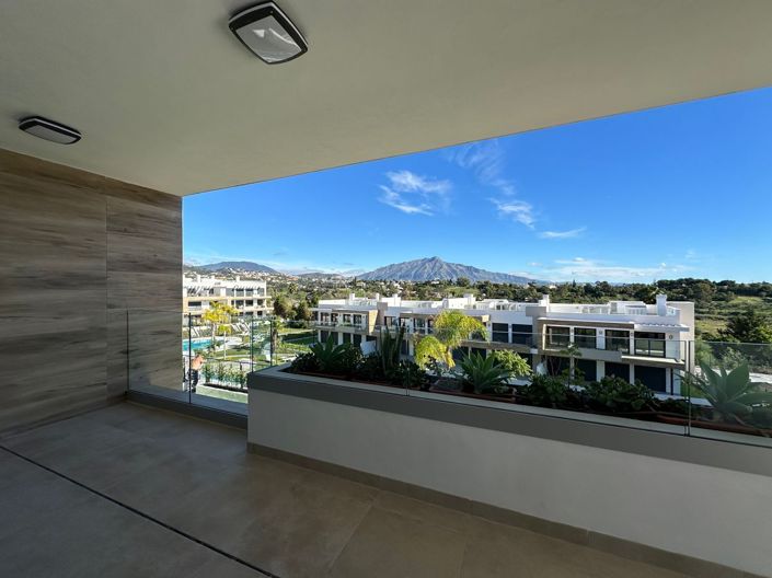 Image No.42-3 Bed Flat for sale