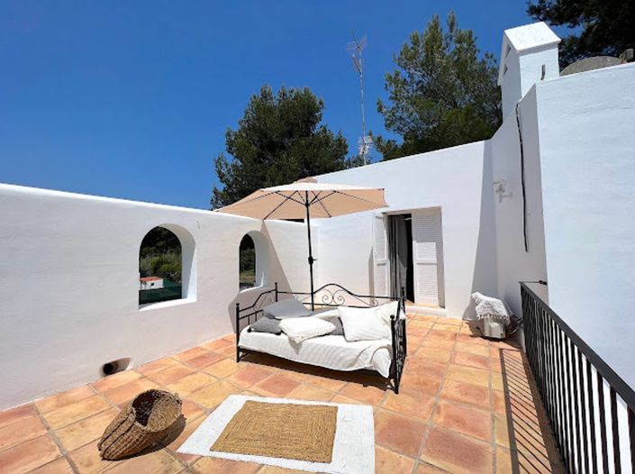Image No.21-8 Bed Villa for sale