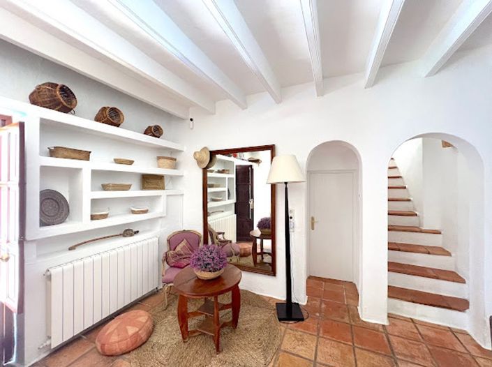 Image No.26-8 Bed Villa for sale