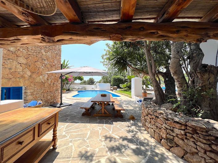 Image No.32-8 Bed Villa for sale