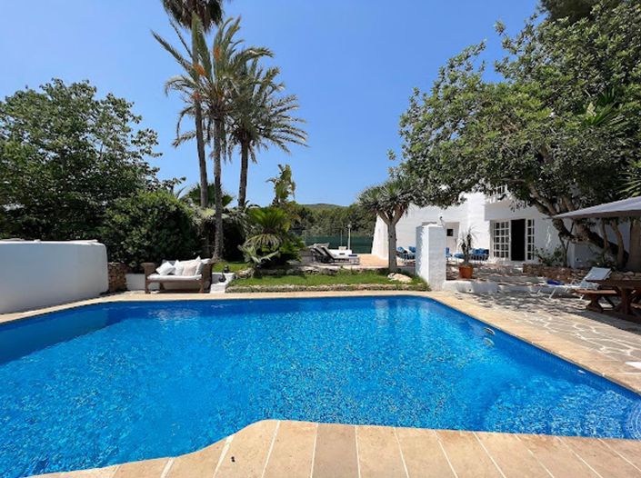 Image No.43-8 Bed Villa for sale
