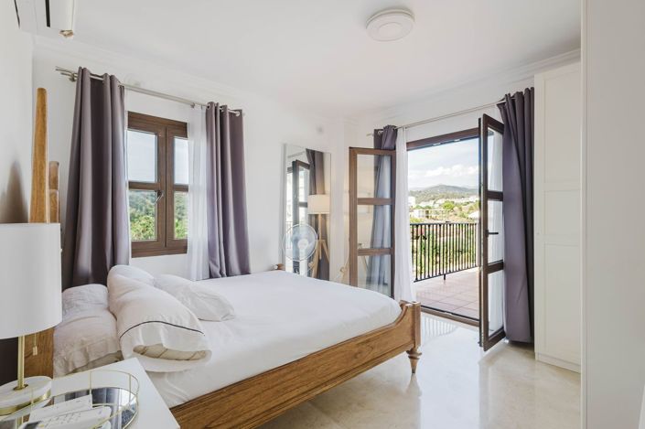 Image No.13-4 Bed Villa for sale