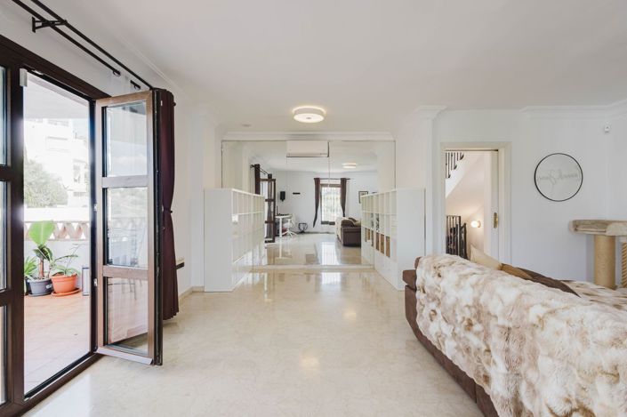 Image No.32-4 Bed Villa for sale