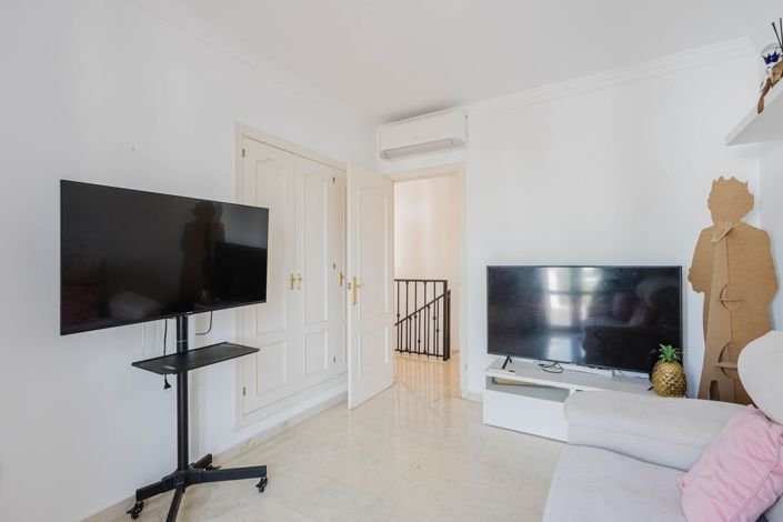 Image No.38-4 Bed Villa for sale