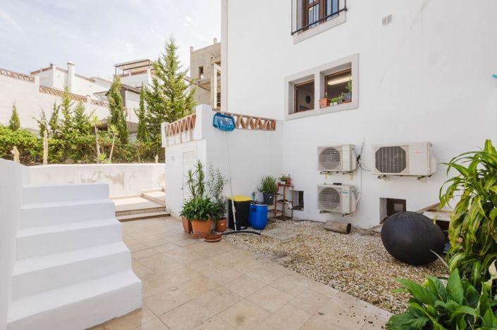 Image No.42-4 Bed Villa for sale