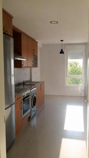 Image No.11-3 Bed Flat for sale