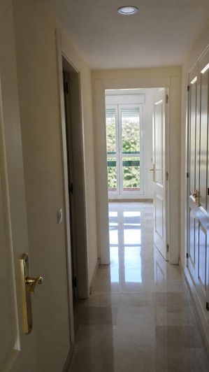 Image No.8-3 Bed Flat for sale
