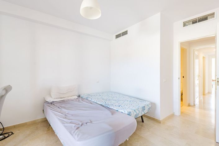 Image No.9-Piso con 3 dormitorios en venta