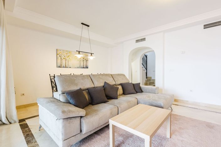 Image No.7-3 Bed Villa for sale