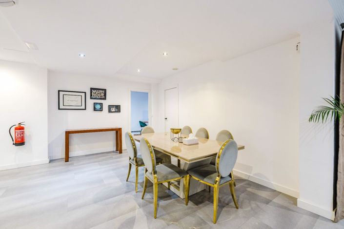 Image No.14-5 Bed Flat for sale