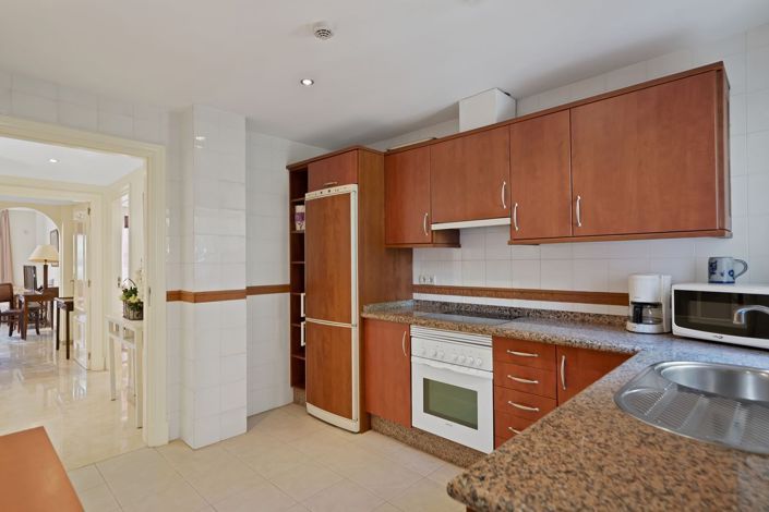 Image No.15-2 Bed Flat for sale