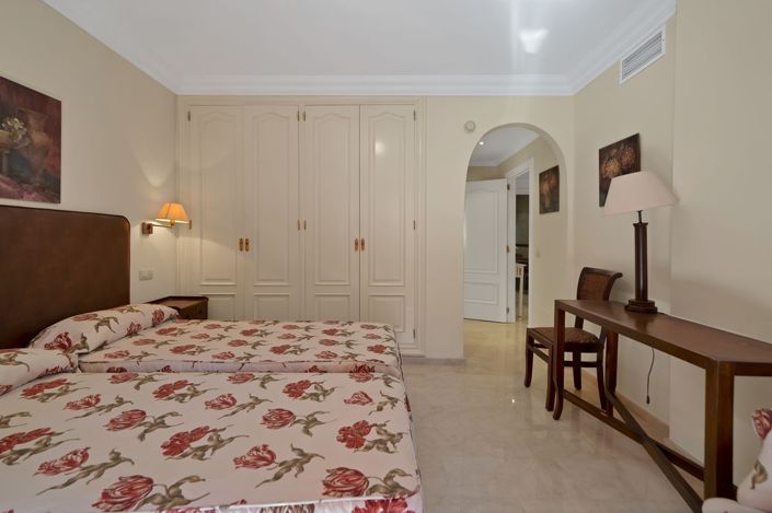 Image No.26-2 Bed Flat for sale
