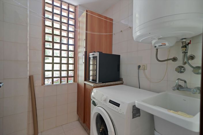 Image No.36-2 Bed Flat for sale