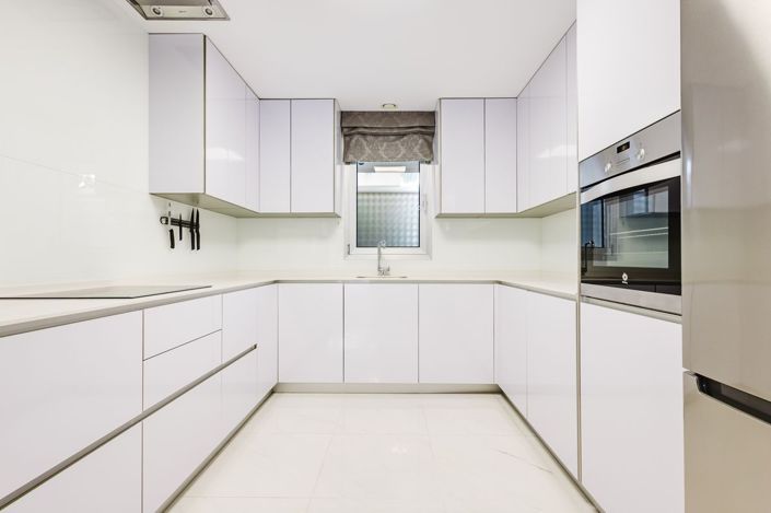 Image No.8-3 Bed Flat for sale