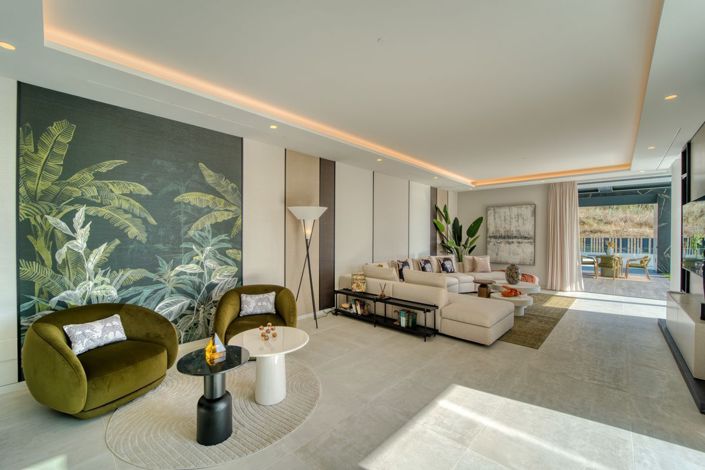 Image No.36-6 Bed Property for sale