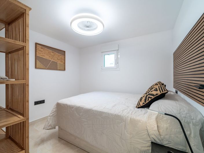 Image No.12-2 Bed Flat for sale