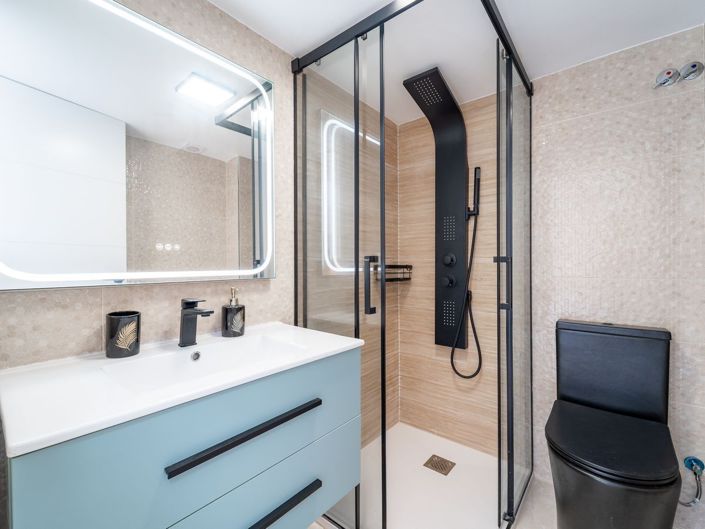 Image No.17-2 Bed Flat for sale