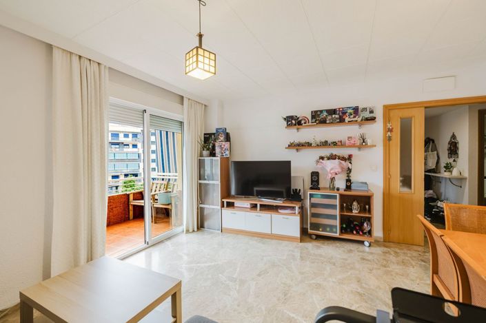Image No.7-3 Bed Flat for sale