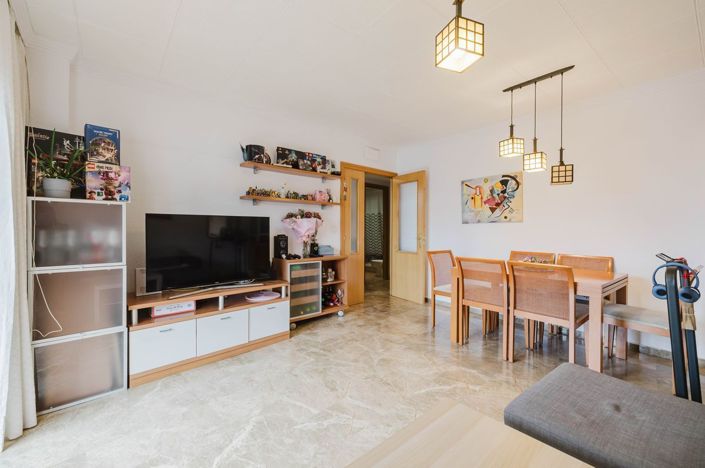 Image No.8-3 Bed Flat for sale