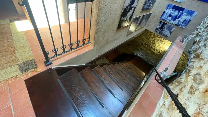 Image No.25-3 Bed Country Property for sale