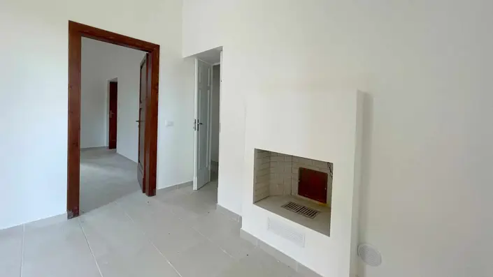 Image No.18-10 Bed Villa for sale