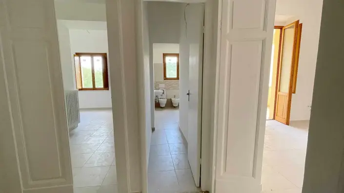 Image No.20-10 Bed Villa for sale