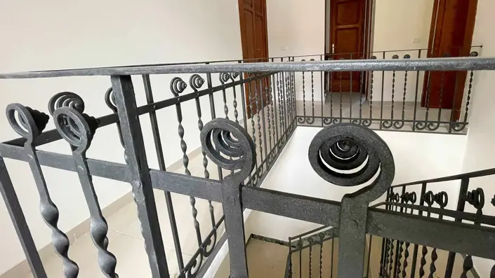 Image No.5-10 Bed Villa for sale