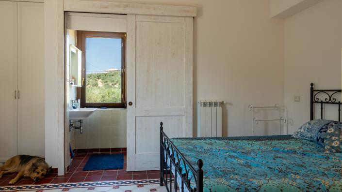 Image No.16-7 Bed Country Property for sale